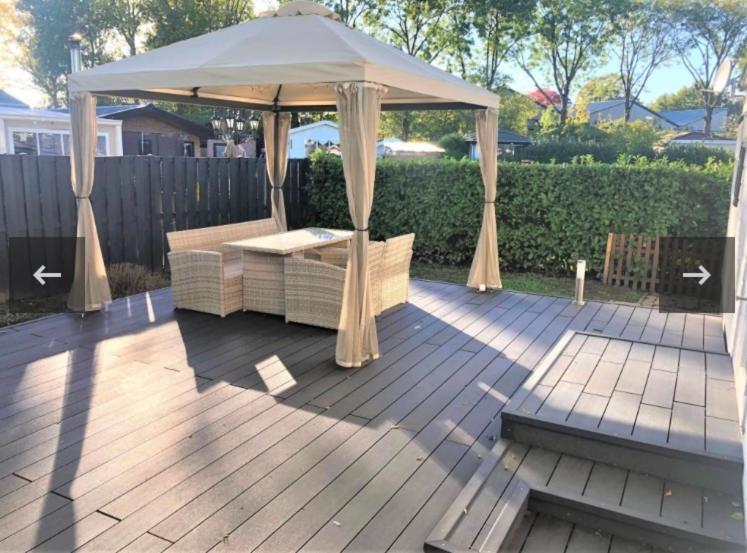 Vakantiehuis Recreatiepark Rhederlaagse Meren Lathum Hotel Buitenkant foto